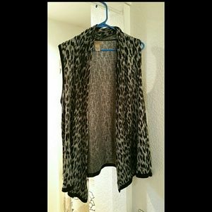 Art And Soul Sweaters - Art and Soul leopard print cardigan Art And Soul Sweaters - Art and Soul leopard print cardigan